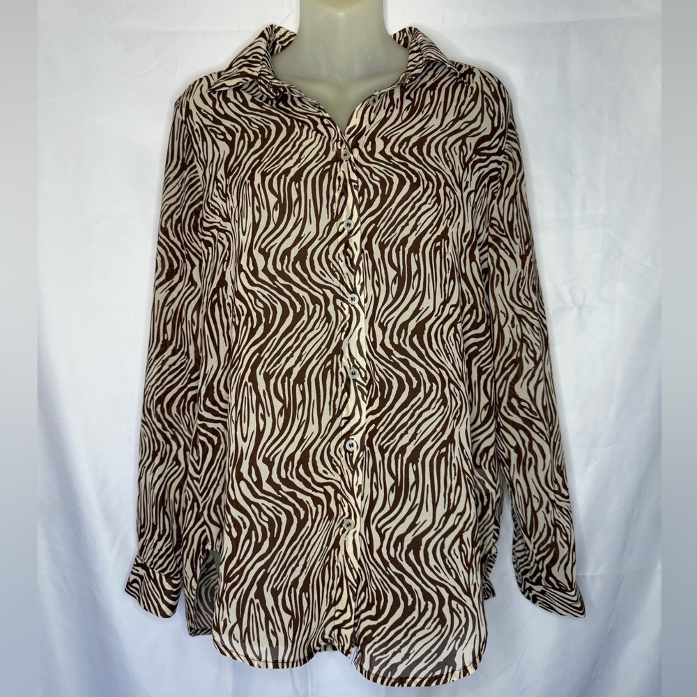 🖤 Mahina Zebra Print Button-Down Blouse – Size Medium 🖤